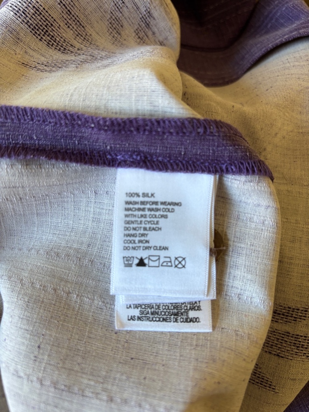 Tommy Bahama Violet Floral Jacquard Short-Sleeve Camp Shirt - Picture 4 of 4